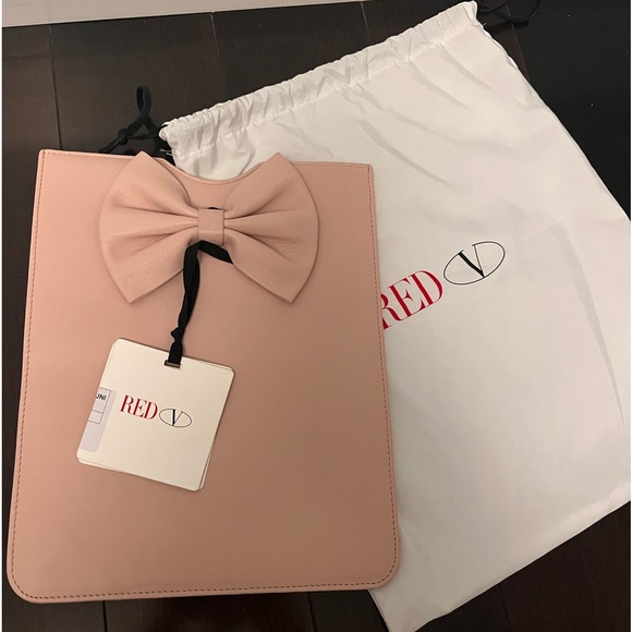 RED VALENTINO - NEW WITH TAGS iPad Case / Sleeve - Picture 1 of 4